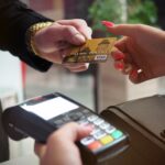 ¿Cuál es la diferencia entre tarjeta de débito y tarjeta de crédito?