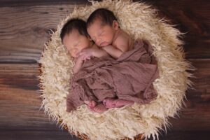 Diferencia entre mellizos y gemelos