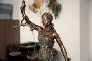 Diferencia entre Juicio Civil y Juicio Penal